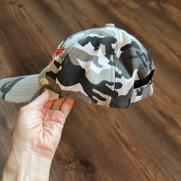 NEW Fishweiser Camo Hat! - Picture 4 of 5